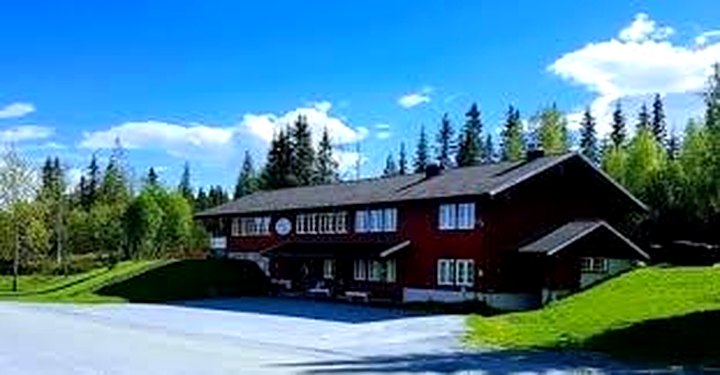 Chalet de Gåsbu, lieu d’accueil de l’échange près de Hamar (Norvège) / Gåsbu lodge, venue of the exchange near Hamar (Norway)